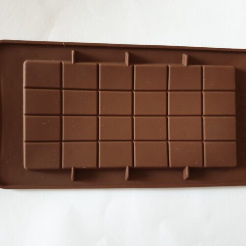 Csokoládé és bonbonkészítő forma, TÁBLACSOKI alakú