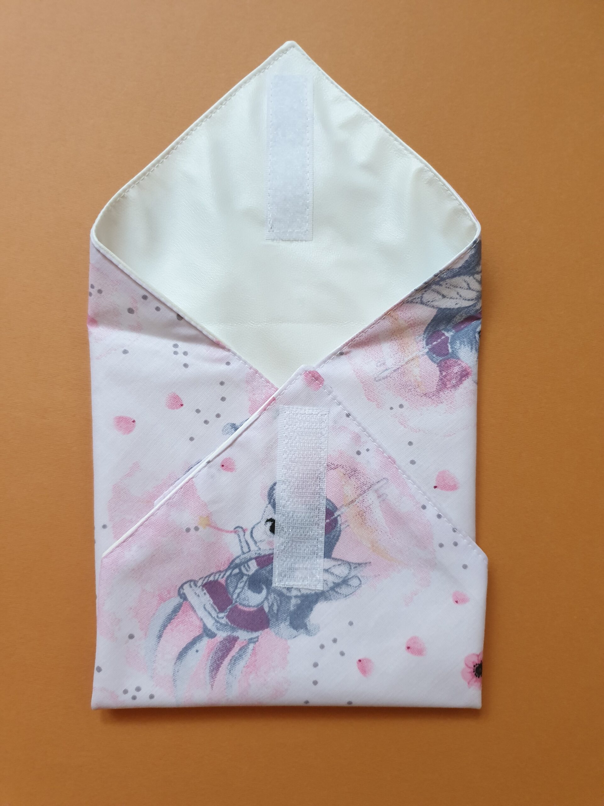 Újraszalvéta, UNIKORNIS