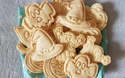 Halloweenes mandulás keksz