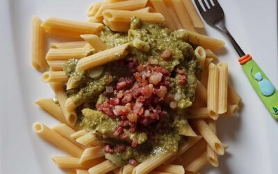 Tejszínes-zöldpesztós vöröslencse tészta